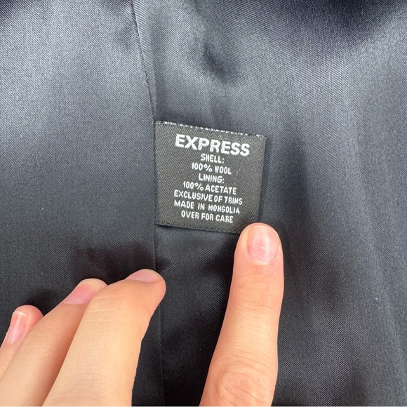 Express Black 100% Wool Long Coat Removable Faux Fur Collar Hidden Buttons 5/6 - Picture 2 of 15